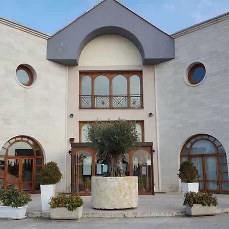 فندق غرافينا إن بوليافي  Casa Per Ferie Benedetto XIII المظهر الخارجي الصورة